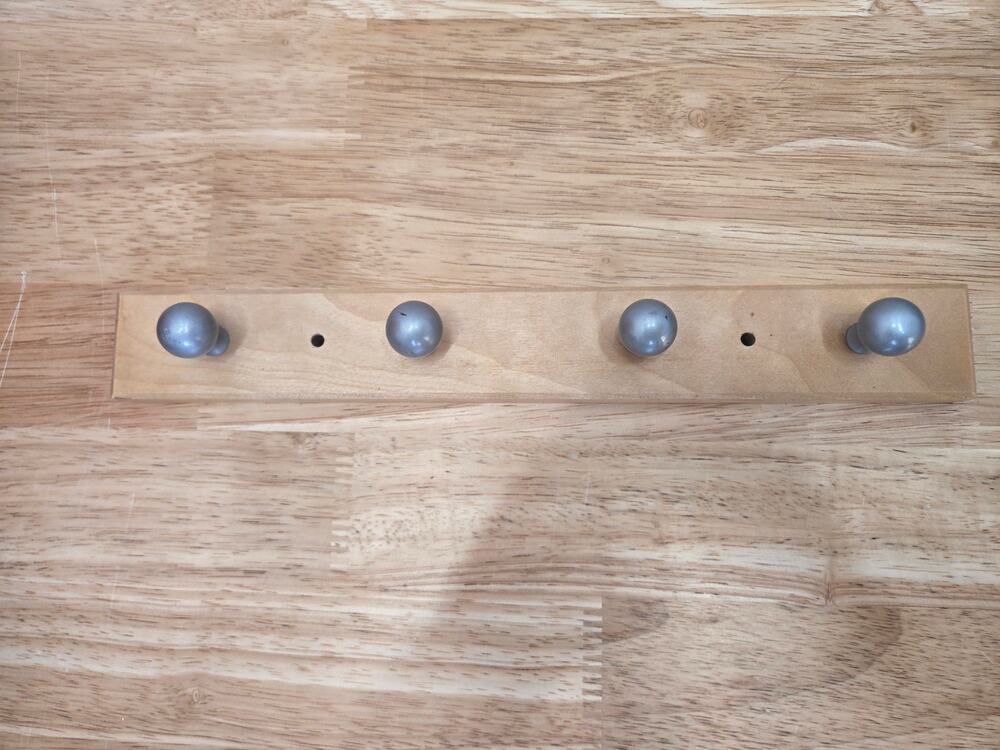 IKEA FLÄNG Light Wood Wall Rack 4 Knob Hooks Scandinavian Hanger